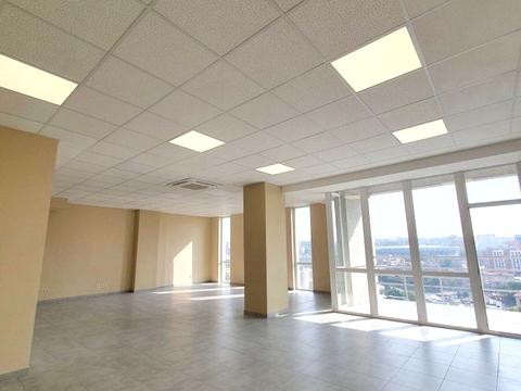 комерційна за адресою Мечникова вул., 19