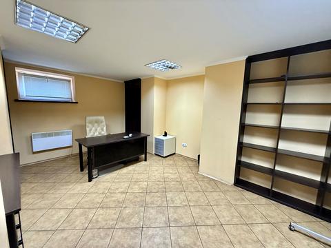 комерційна за адресою Наукова вул., 59а