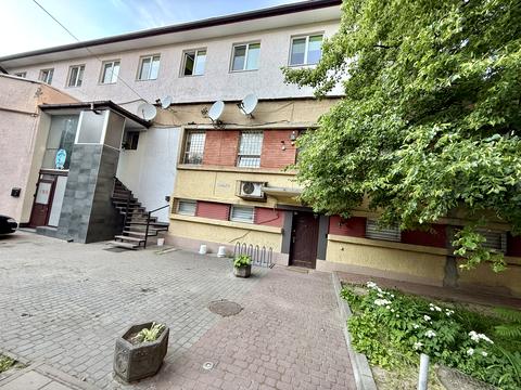 комерційна за адресою Наукова вул., 59а