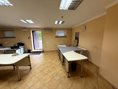 комерційна за адресою Наукова вул., 59а