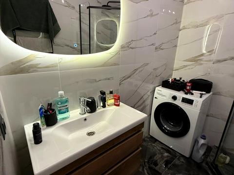 квартира за адресою с. Петриків, Підгородня вул., 1-Б