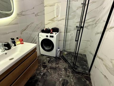 квартира за адресою с. Петриків, Підгородня вул., 1-Б