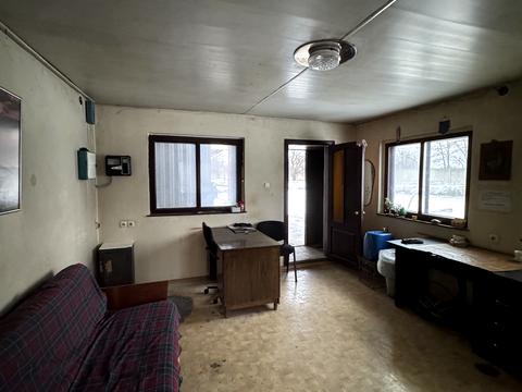 комерційна за адресою 129-ї Бригади Територіальної Оборони вул. (Купріна), 126