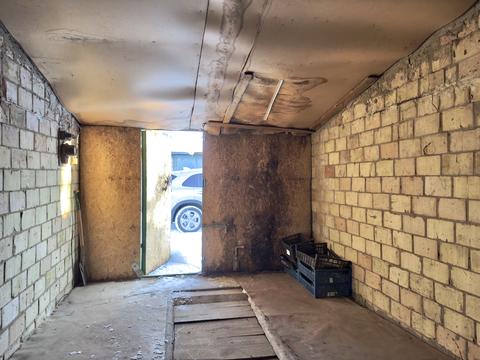 паркомісце за адресою Повітряних Сил просп. (Повітрофлотський), 59