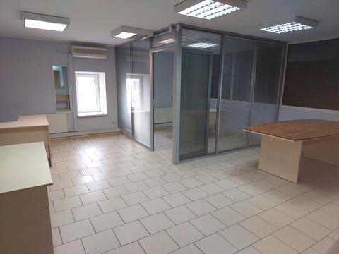 комерційна за адресою Лариси Руденко вул., 6а