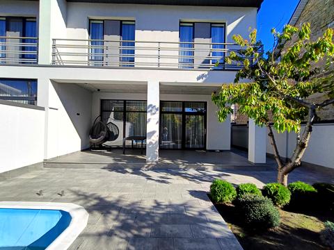 дом по адресу Таїрова ул.