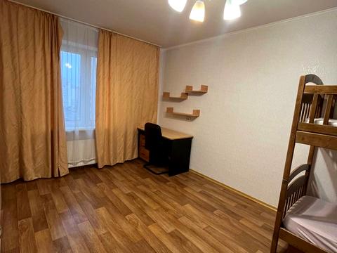 квартира за адресою Милославська вул., 16