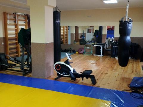 комерційна за адресою Опанаса Сластіона вул., 2