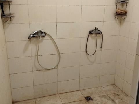 комерційна за адресою Опанаса Сластіона вул., 2