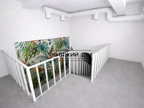 комерційна за адресою Крутий узвіз, 6/2