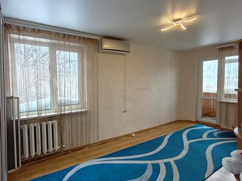 квартира за адресою Космонавтів вул., 8а