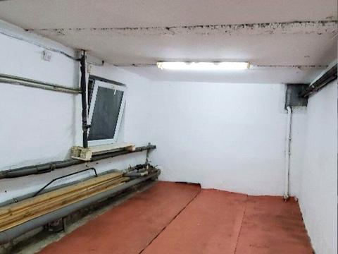 комерційна за адресою Степана Бандери просп., 92