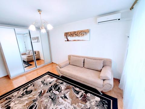 квартира за адресою Автозаводська вул., 81