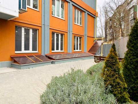 комерційна за адресою Лесі Українки просп. (Гагаріна), 19-В