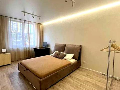 квартира за адресою Машинобудівників вул., 16