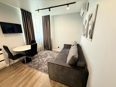 квартира за адресою Менделєєва вул., 19