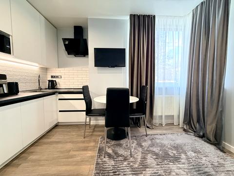 квартира за адресою Менделєєва вул., 19