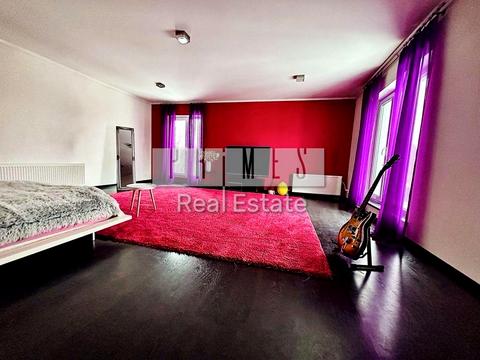 дом по адресу  ул.