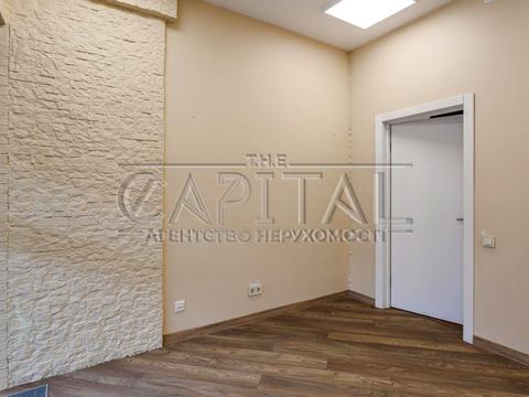 комерційна за адресою Антоновича вул. (Горького), 103