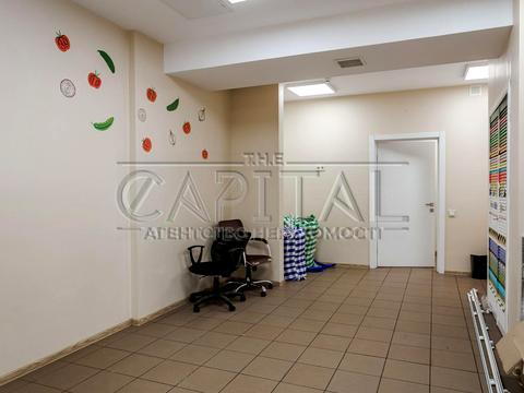 комерційна за адресою Антоновича вул. (Горького), 103