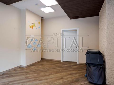 комерційна за адресою Антоновича вул. (Горького), 103