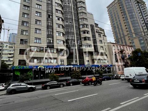 комерційна за адресою Антоновича вул. (Горького), 103