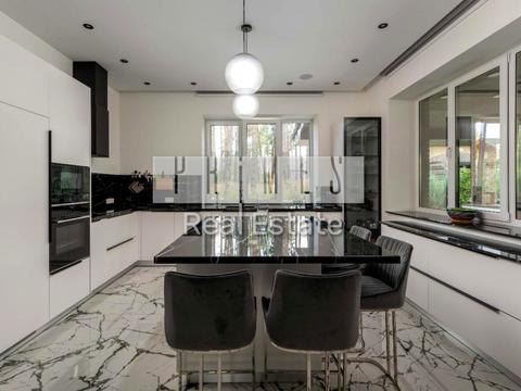 будинок за адресою Олександра Олеся вул.