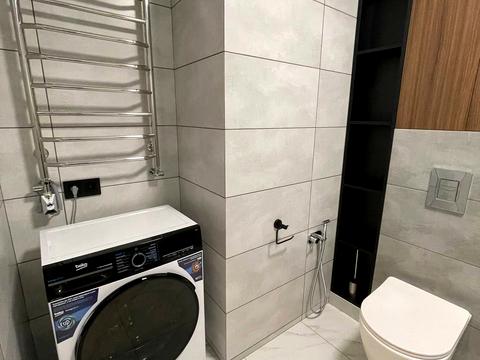 квартира за адресою Степана Бандери вул., 77-Б