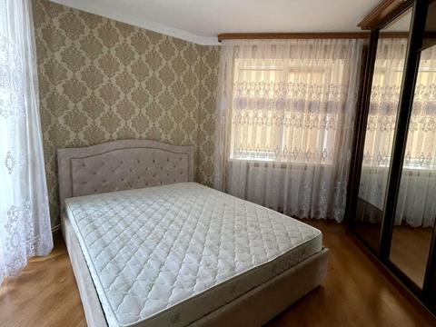 квартира за адресою Коновальця вул., 3