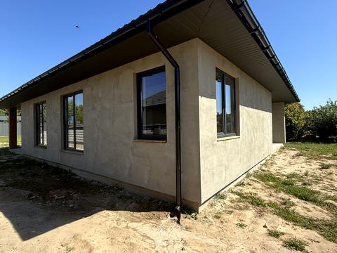 будинок за адресою с. Петрушки, Столична вул.