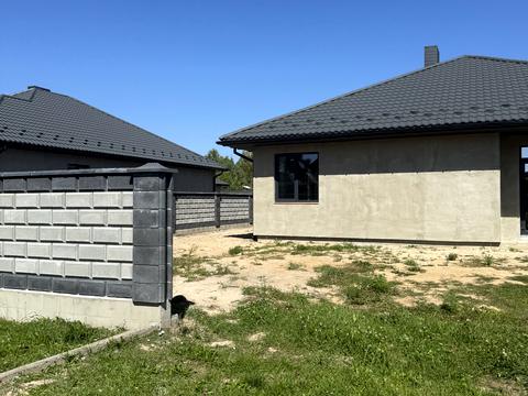 будинок за адресою с. Петрушки, Столична вул.