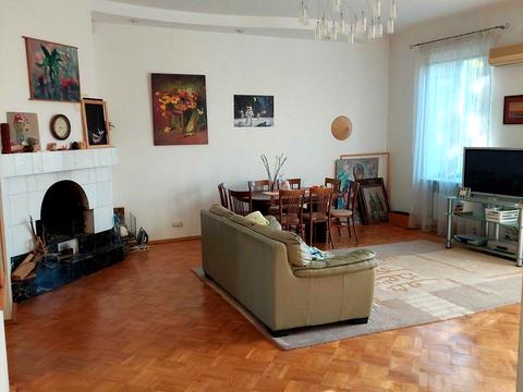 квартира за адресою Харків, Куликівський узвіз (Революції), 9