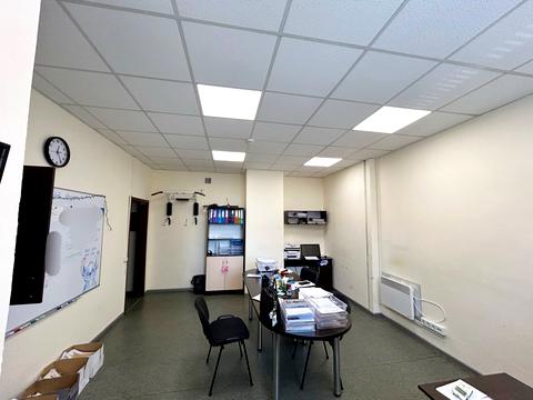 коммерческая по адресу Леси Украинки просп. (Пушкина), 15