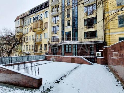 комерційна за адресою Київ, Крутий узвіз, 7