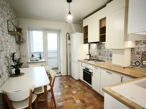 квартира по адресу Леси Украинки бульв., 8