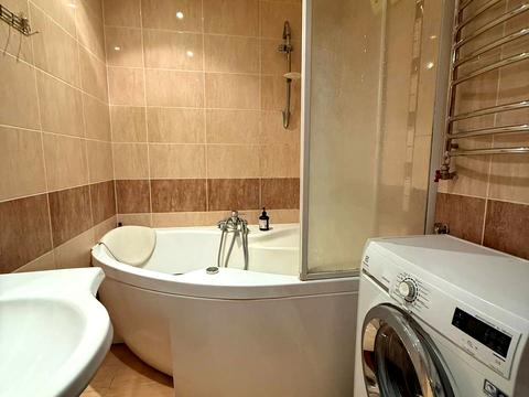 квартира по адресу Космонавтов ул., 154