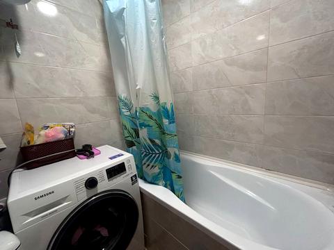 квартира за адресою Космонавтів вул., 20