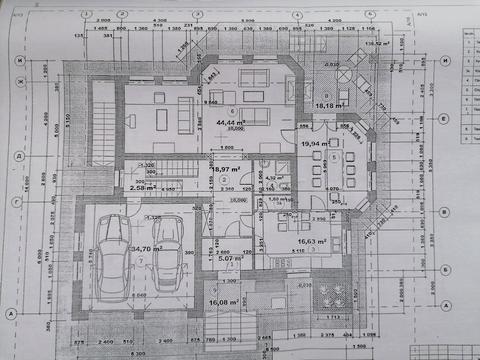 будинок за адресою Сухомлинського