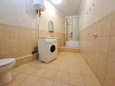 квартира за адресою Анни Ахматової вул., 31