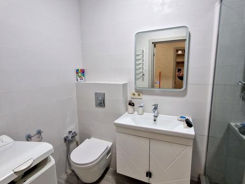 квартира за адресою Перлинна вул., 6