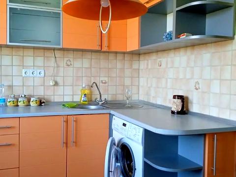 квартира за адресою Віктора Чукаріна вул., 2