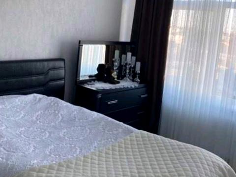 квартира за адресою Юнацька вул., 8