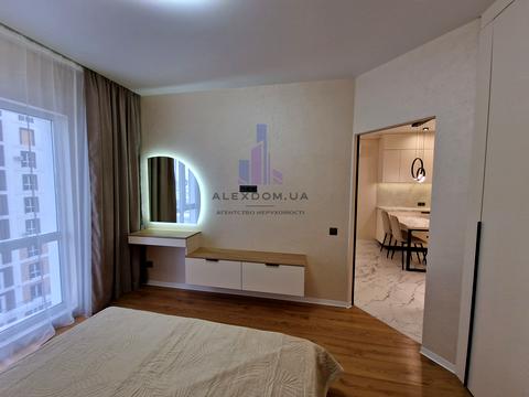 квартира за адресою Михайла Максимовича вул. (Онуфрія Трутенка), 28-К