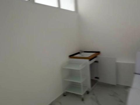 комерційна за адресою Прохоровська вул., 40