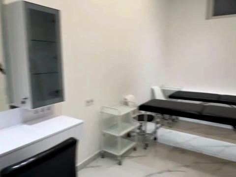 комерційна за адресою Прохоровська вул., 40