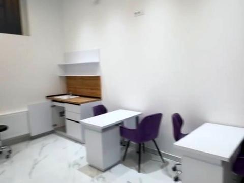 комерційна за адресою Прохоровська вул., 40