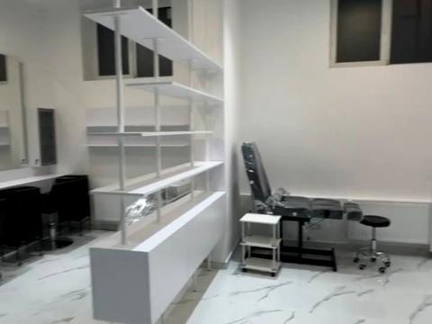 комерційна за адресою Прохоровська вул., 40