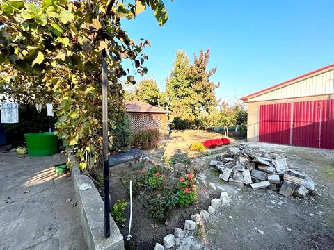 дом по адресу Дністровська, 8