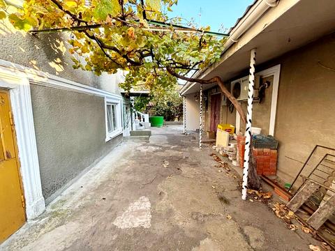 дом по адресу Дністровська, 8