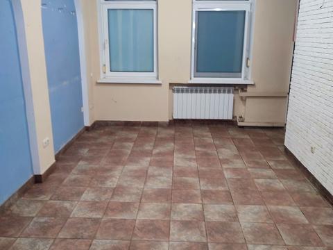 комерційна за адресою Київ, Микільсько-Слобідська вул., 2-Б